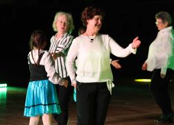 Showballett Formel I Weihnachtsrevue 2023 25